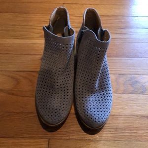 Lucky brand grey booties